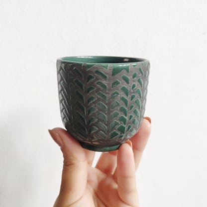 osłonka ceramiczna zielona jodełka 6 cm zielony słoik