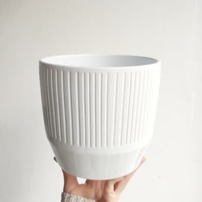 Osłonka ceramiczna biała STRIPES 17 cm