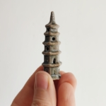 Ceramiczna pagoda okrągła 6 cm - zielonkawa