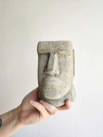 osłonka betonowa moai